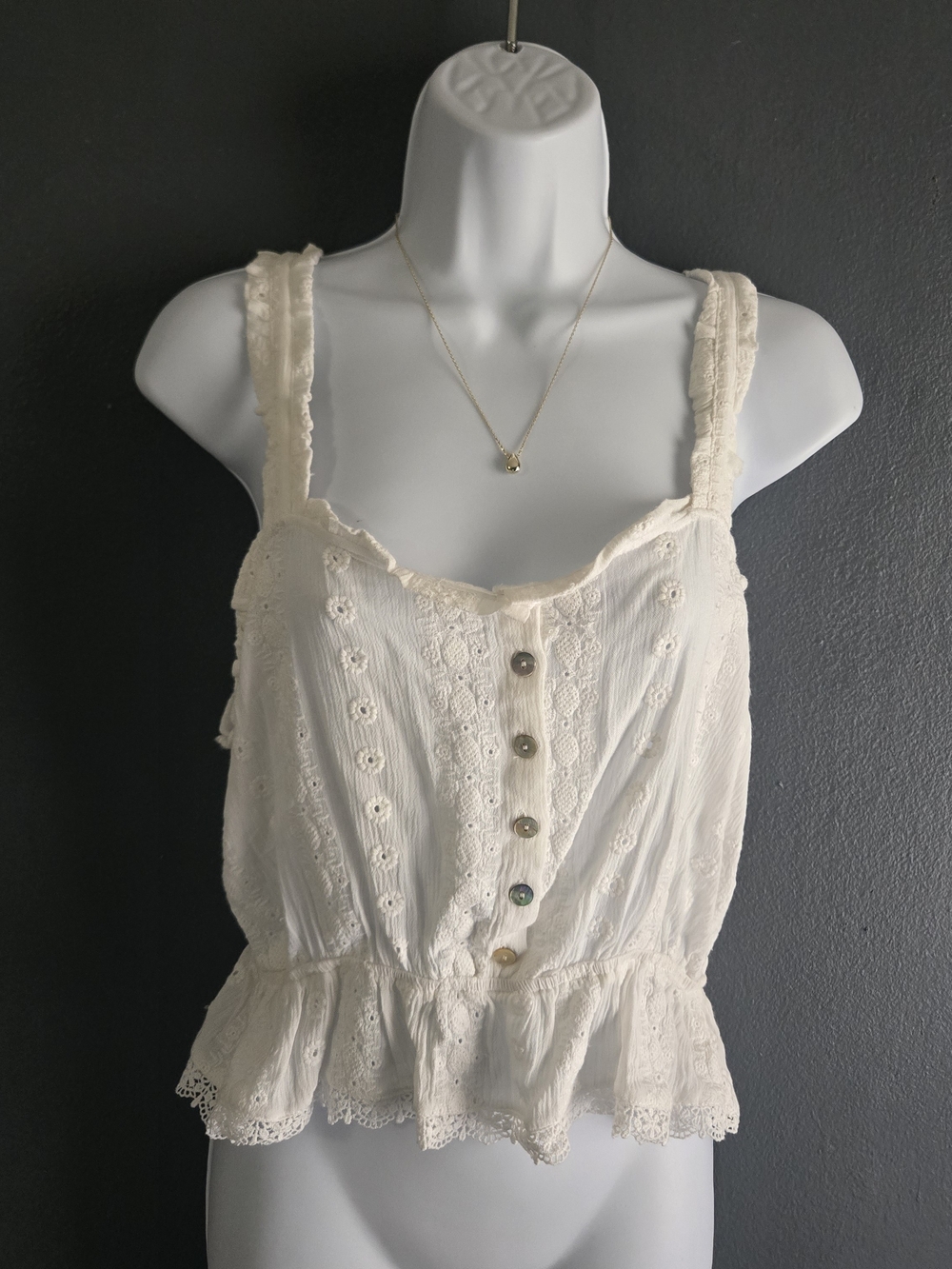 BB Dakota by Steve Madden Cream Eyelet Ruffled Coquette Dainty Tank Top M